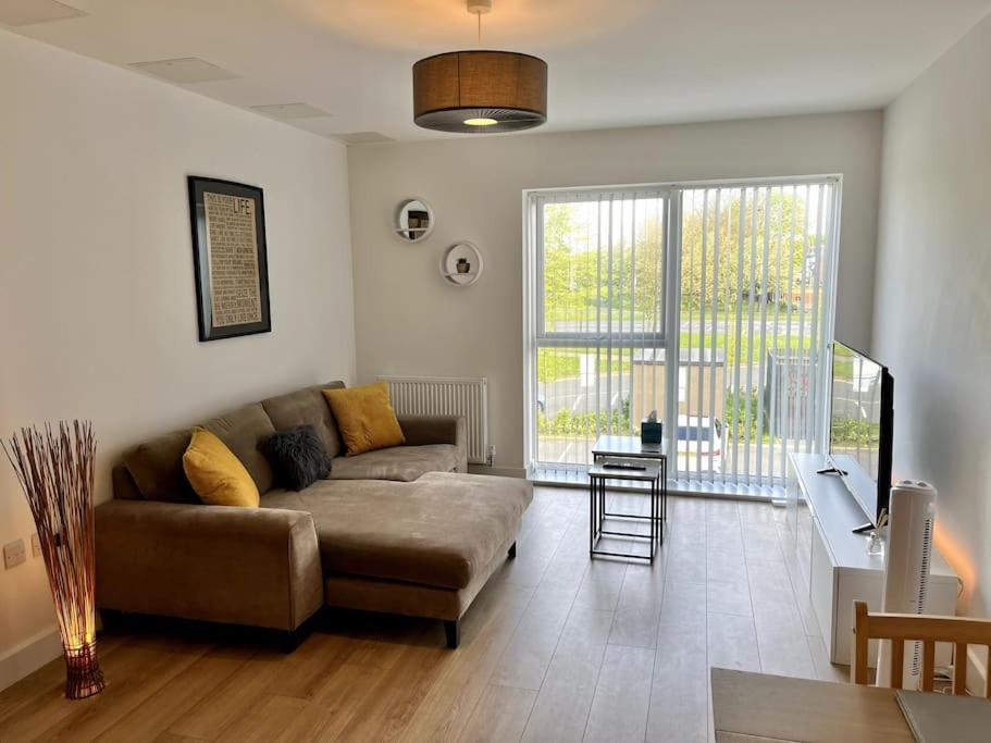 Modern 1 Bedroom Serviced Apartment - Near City Centre Донкастер Экстерьер фото